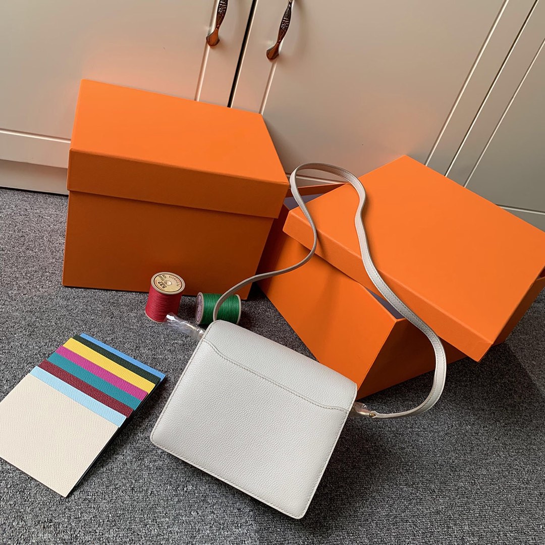 에르메스 룰리스18 화이트 금장 에버컬러